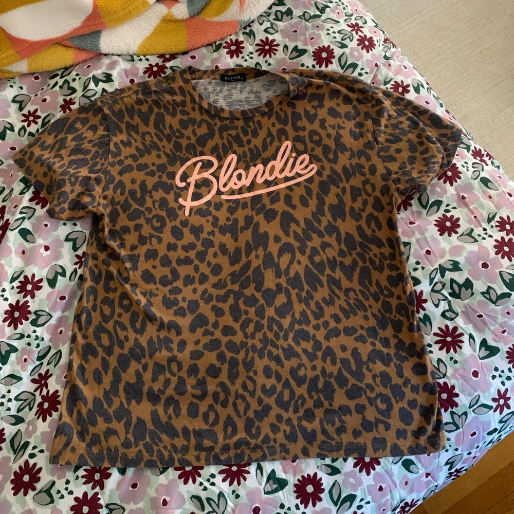 Boutique graphic tee